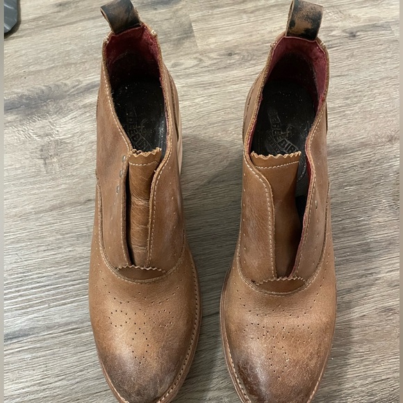 Freebird by Steven - Sadie (Tan) Size-8 - Picture 1 of 2